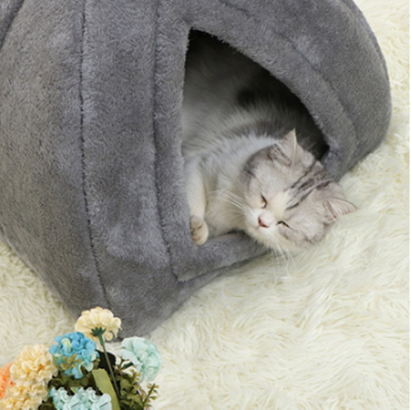 Warm Cat Closed Folding House